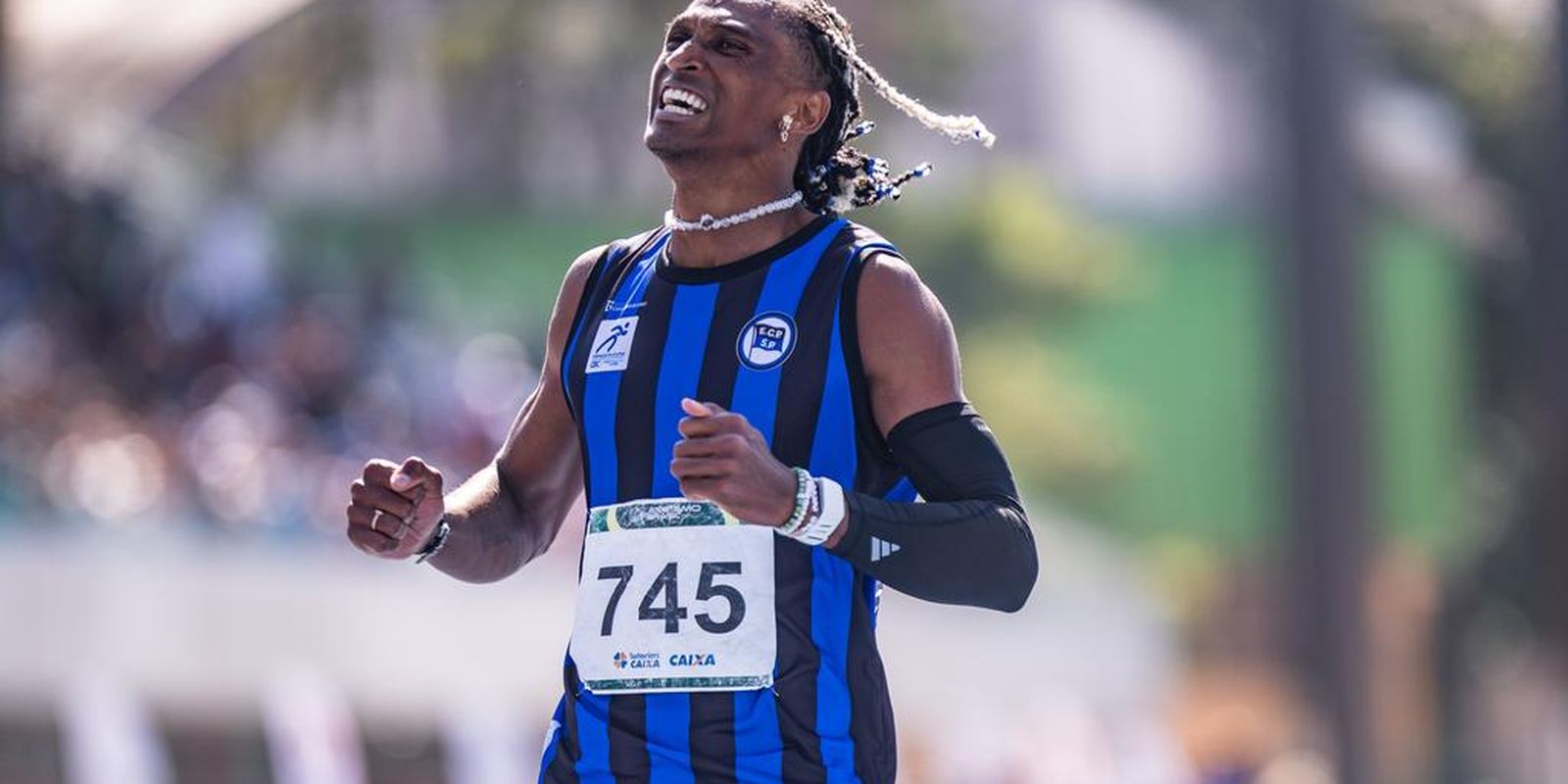 Alison vence 400m com barreiras com melhor marca mundial em 2026