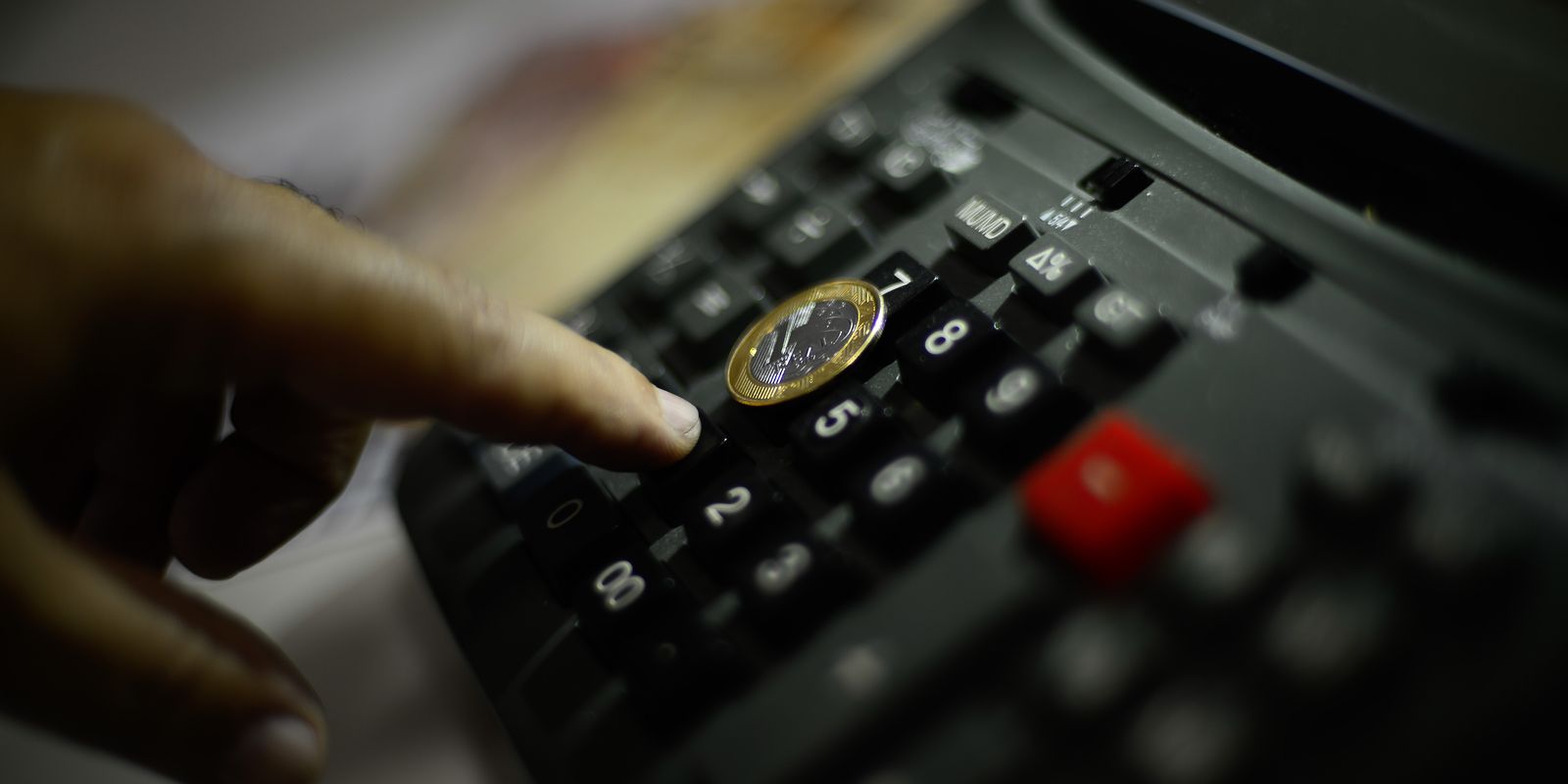 Prévia da inflação oficial fica em 0,06% em julho, diz IBGE